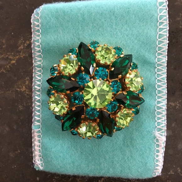 Vintage GREEN Austrian Crystal Brooch Pin Pendant - Picture 9 of 10